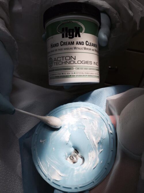 Mercury Decontaminants